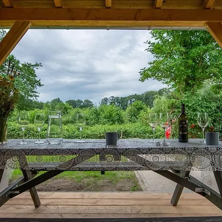 Dom wakacyjny Cozy Vacation In Beautiful Surroundings *